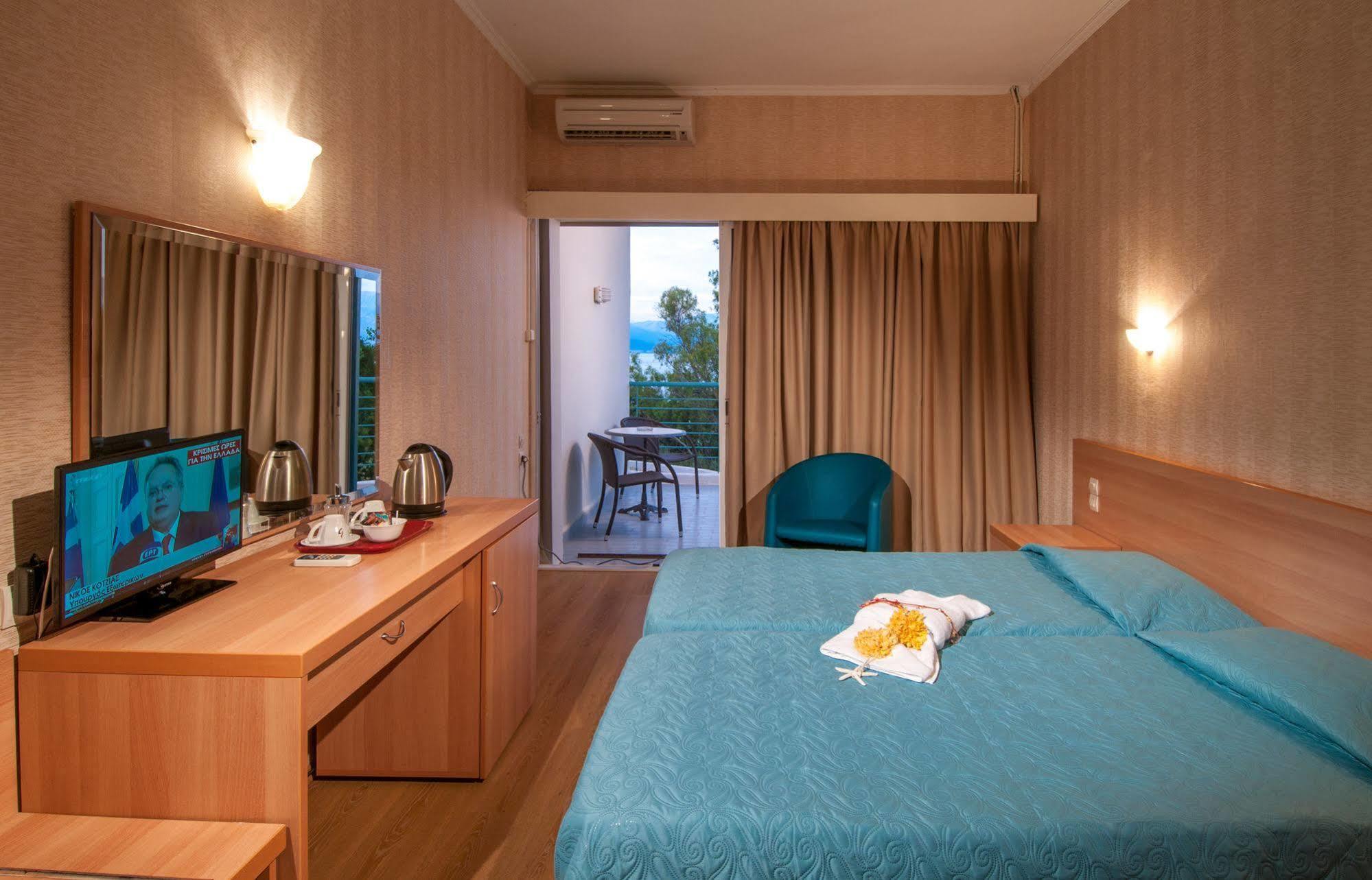 Florida Blue Bay Resort & Spa Psathopyrgos Exteriör bild